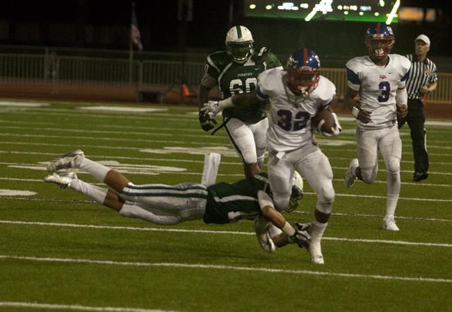Turnovers End OHS Win Streak. ECHS Holds off Mira Mesa