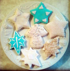 To decorate sugar cookies with ease, they should be firm. A soft exterior could flake while frosting, muddling your confection with crumbs. (Photo by Laura Woolfrey-Macklem)