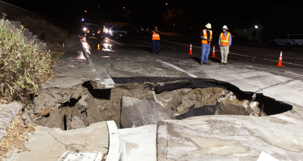 Sink Hole Closes Portion of El Camino Real in Oceanside