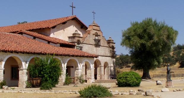 Mission San Antonio on the Hunter Ligget Military Reservation is the only one of the 21
California missions on a military base. It was the third complex founded by the Franciscans after
San Diego and Carmel.
 photo by: Cecil Scaglione