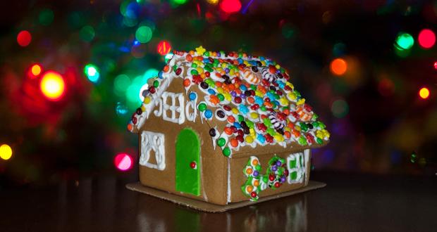 Hilton+Carlsbad+Oceanfront+Invites+Local+Elementary+Schools+to+Participate+in+Gingerbread+House+Making+Contest