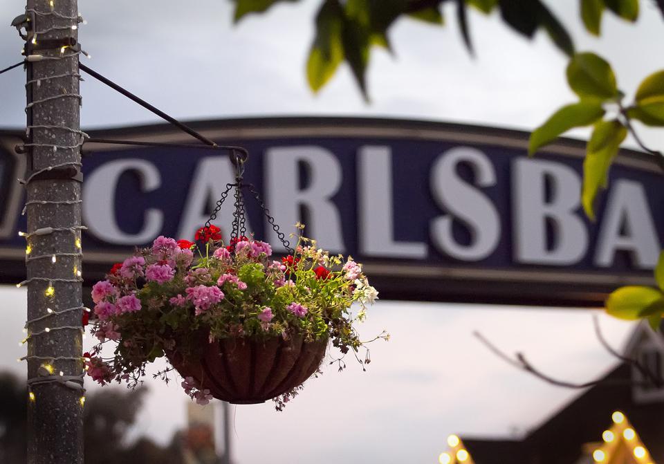 A sign for the new year: Carlsbad celebrates installation of landmark