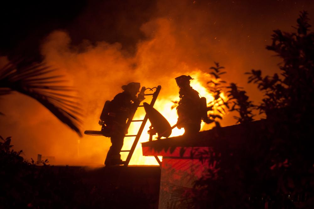 Teen+Playing+With+Lighter+Sparks+Third+Major+Oceanside+Structure+Fire+in+Four+Days-UPDATED