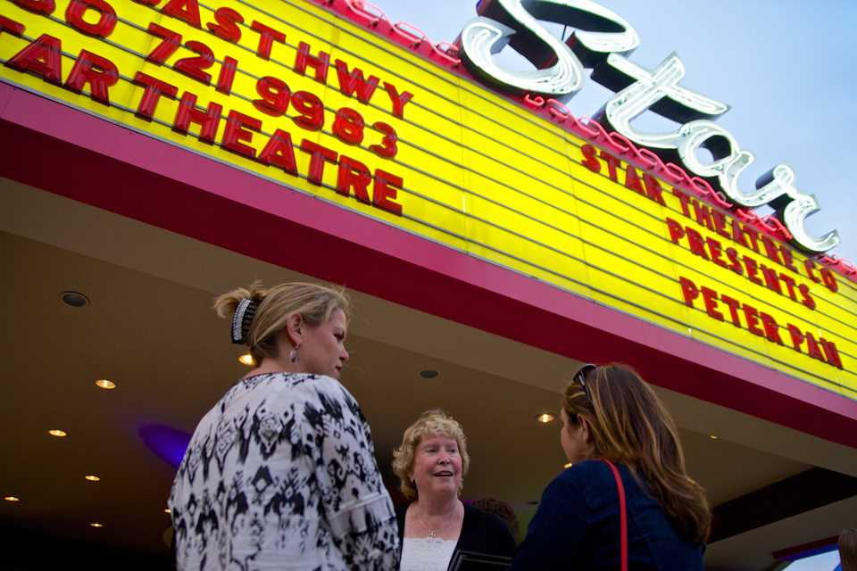 A marquee event: Oceanside’s Star Theatre Company celebrates restored landmark sign