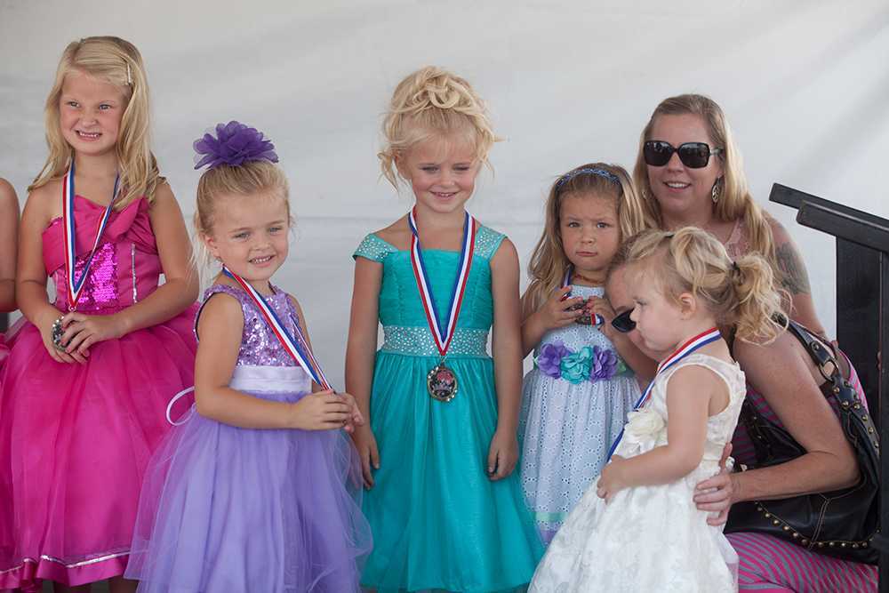 Snapshots of Pageant, ArtSplash and Harbor Days