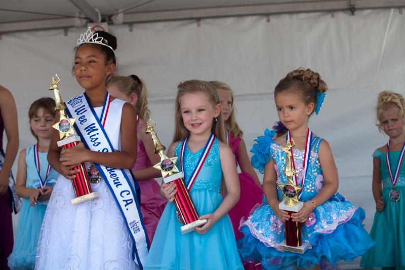 Snapshots of Pageant, ArtSplash and Harbor Days