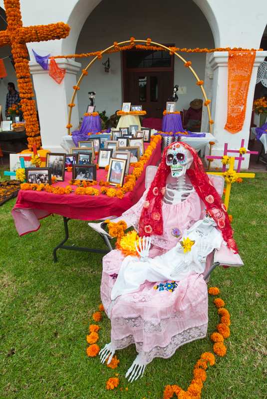 The Faces of Dia de los Muertos, Oceanside 2015