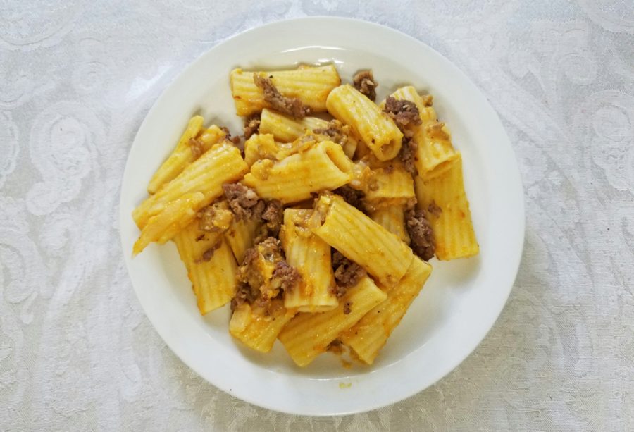 Lean sausage adds an extra kick to this homemade pumpkin Alfredo sauce and pasta. (Photo by Laura Woolfrey Macklem)