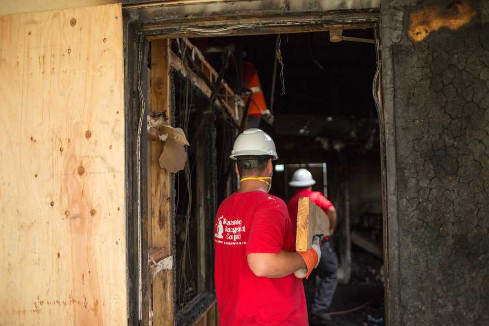 Investigation, cleanup underway after Encinitas middle school fire