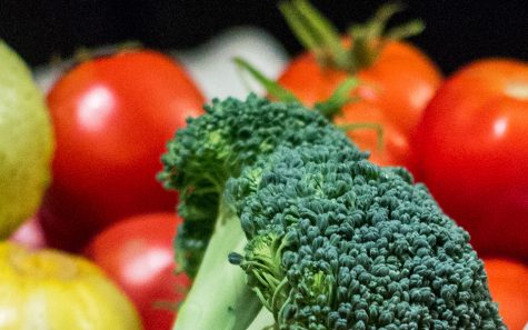 Broccoli and tomatoes can be used to make flavorful and healthy homemade soups. (Photo by Steven Trousdale via FreeImages)