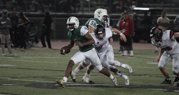 Kyrin Beachem(4) got the Pirate offense moving late in the first half against San Clemente.