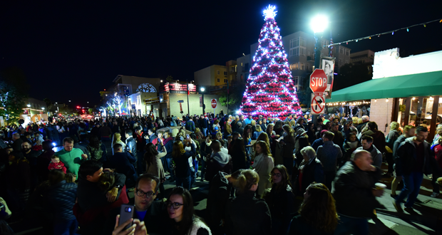 Little+Italy+Association+Celebrates+its+20th+Annual+Little+Italy+Tree+Lighting+and+Christmas+Village-+December+1