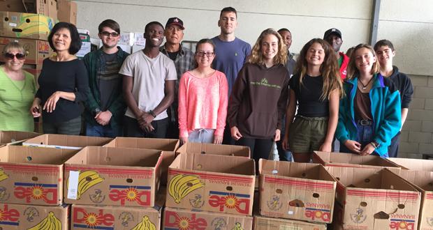 High School Students, Naval Hospital and Community Volunteers (Photo courtesy: Brother Benno's)