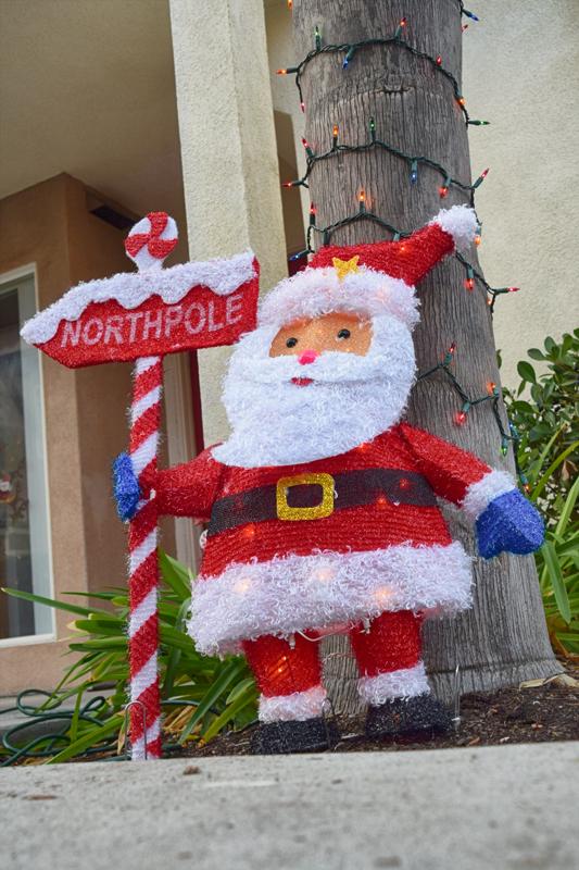 Volunteers Gather to Surprise Families with Holiday Cheer at Solutions for Change