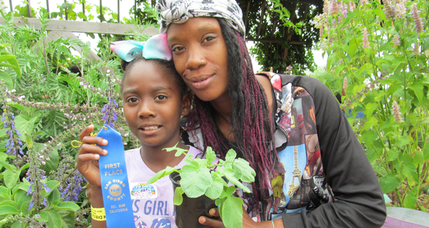 Cherrelle and Tierra ((Photo courtesy: Don Diego Foundation)