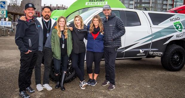 Shown from left to right Chris "Beeker" Onstott, John Lee, Lesley Roberts, Lori Armistead, Mandie Fonteyn, and Jimmy Button.
(Not shown Gary Martini, Anita Button, Brenda Cottle, Mike Young, Christina Denney, Frankie Garcia, Tim Goalen, Todd Jendro, Ryan Keefe, Ryan McCarthy, Jammi Robertson, Max Steffens, and Jake Vanada).