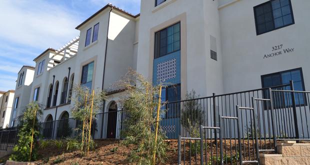 Mission Cove, National Community Renaissance and Community HousingWorks Receive Ruby Award for Housing Project of the Year- New Construction. (photo courtesy: The San Diego Housing Federation )