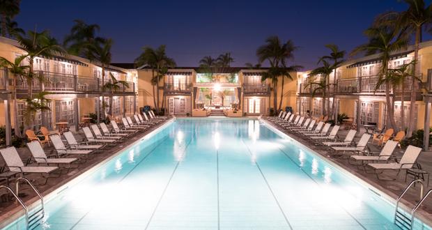 Roaring Into 2020 with the Lafayette Hotel’s Free Film and Float Poolside Movie Nights