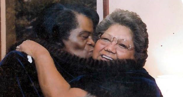 James Brown smoochin' on Doreen (Photo courtesy: Rez Radio)