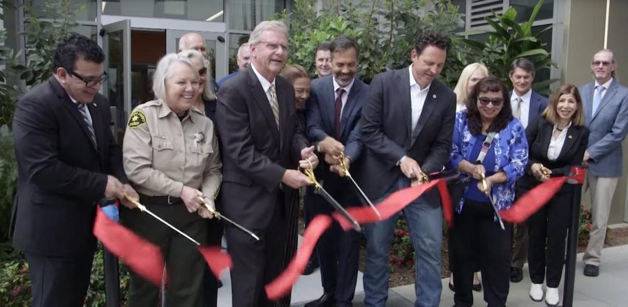 San+Diego+County+officials+cut+the+ribbon+on+April+18+for+the+opening+of+the+regions+newest+Crisis+Stabilization+Unit+for+mental+health%2C+located+in+Oceanside.+%28San+Diego+County+image+by+Suzanne+Bartole%29